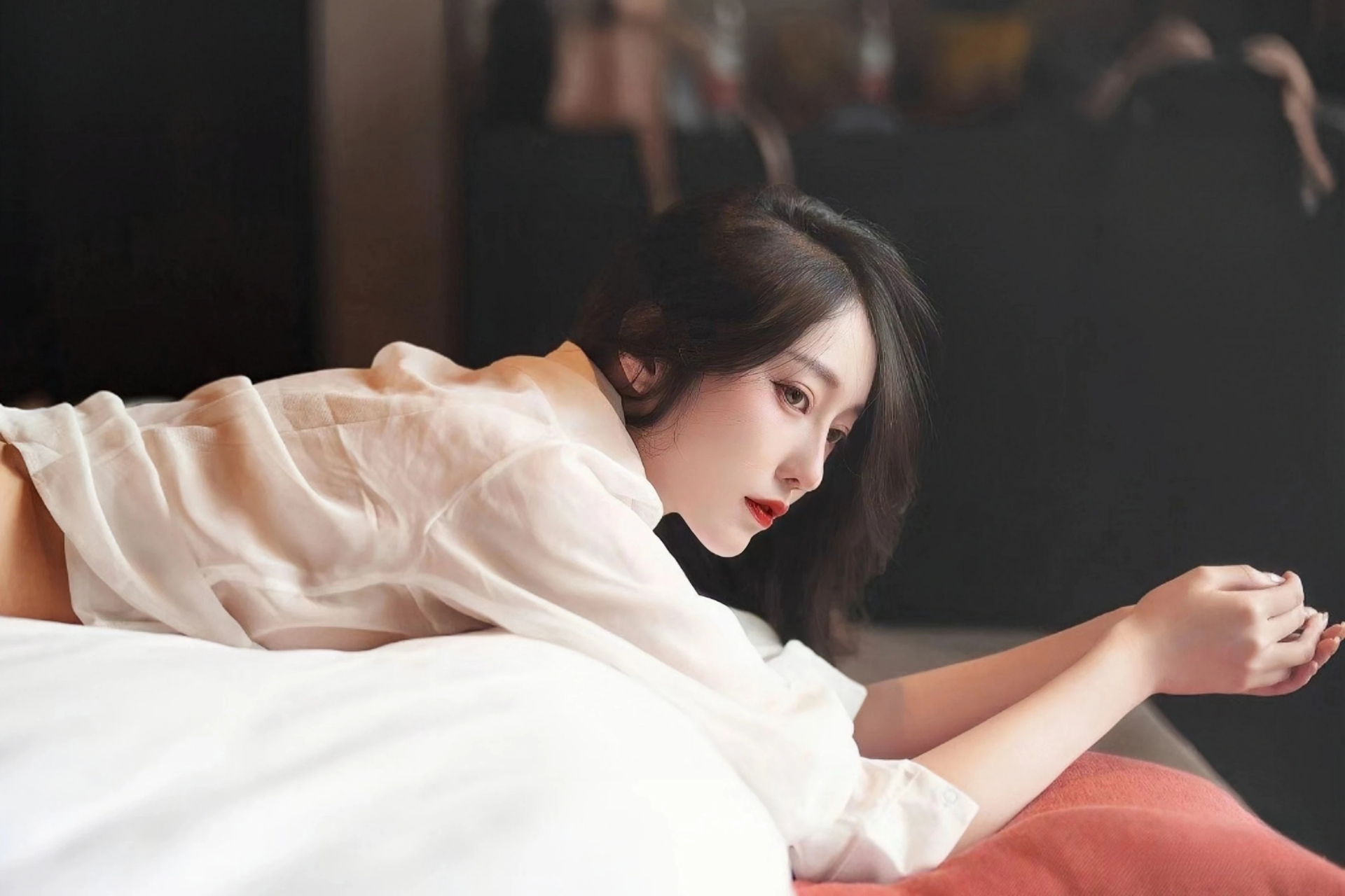 高温下的坚守：秦巴山脉中的“扫山奇兵”